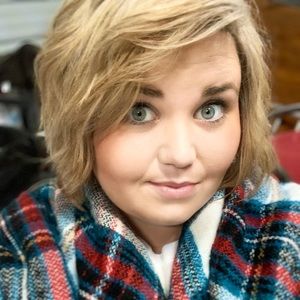 Meet your Posher, Ashlee